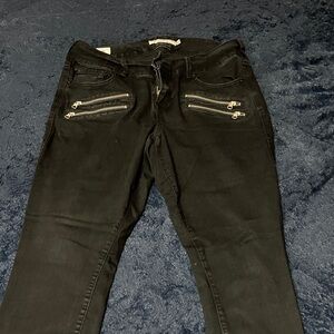 Torrid Black Skinny Jeans with Zipper Details